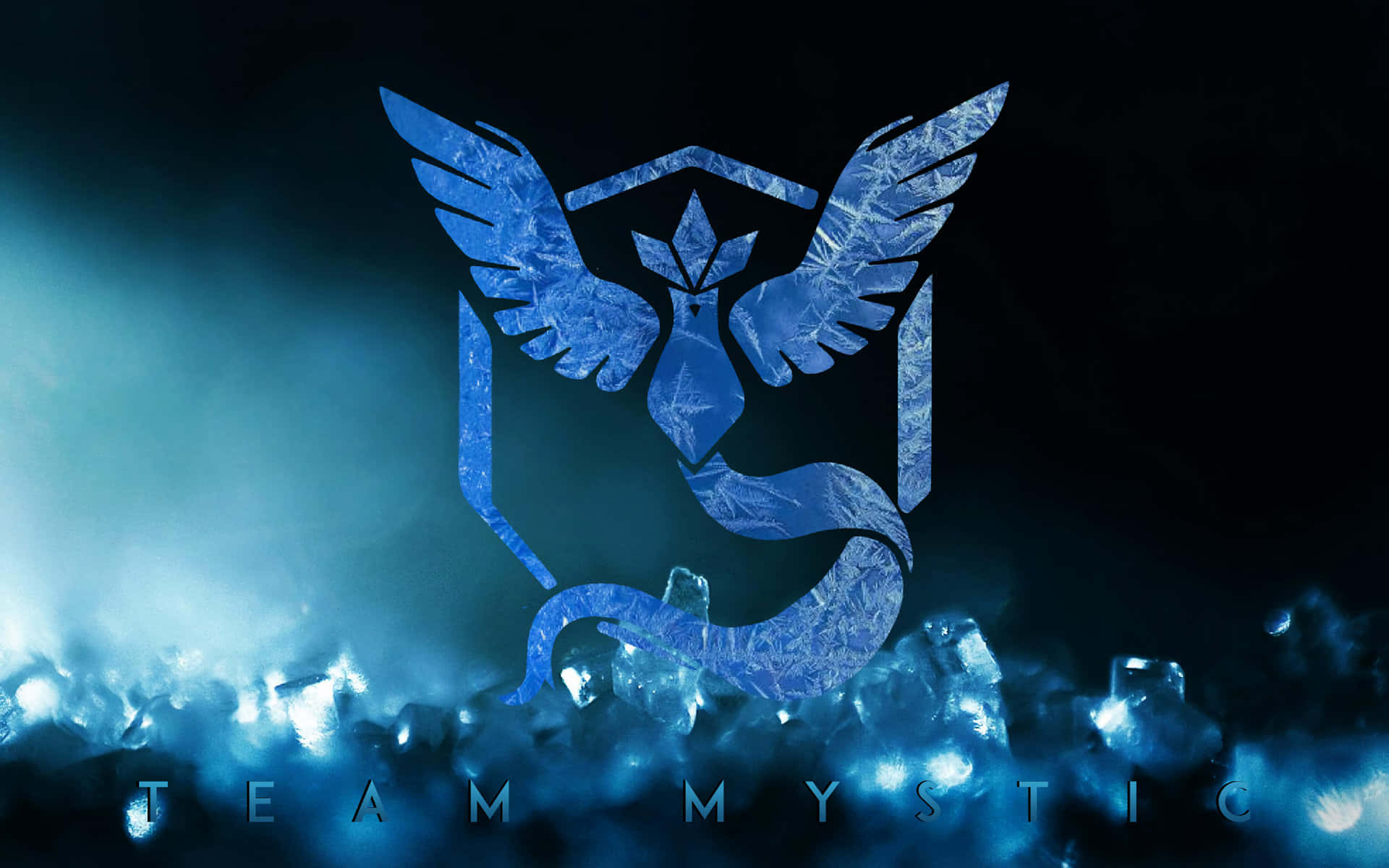 由冰晶製成的 Team Mystic 標誌，在藍光中閃耀。