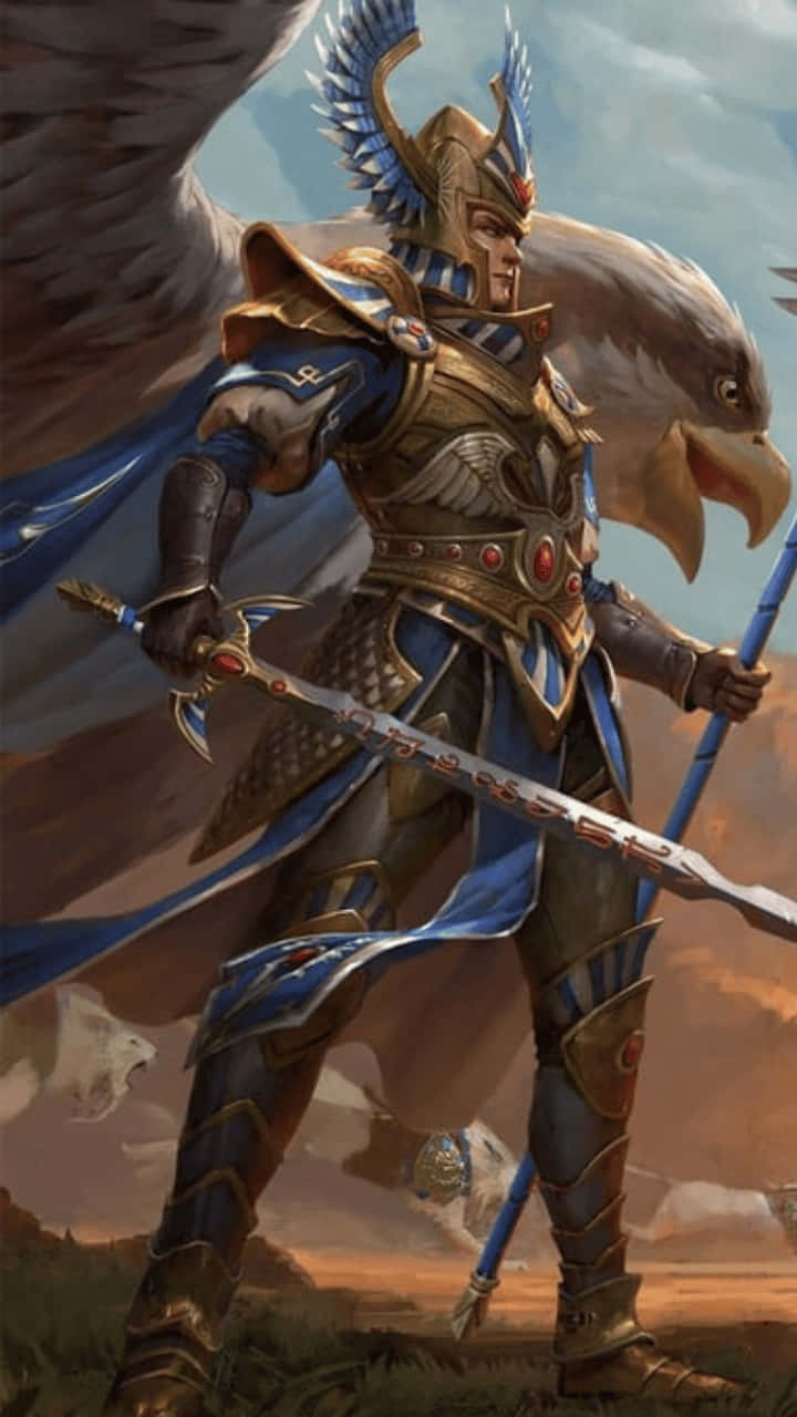 在 Android 上提升對戰技巧：《Total War Warhammer II》 壁紙 — 一位威嚴的裝甲戰士，擁有鷹翼和頭盔，在陰雲密佈的天空下持劍站立。