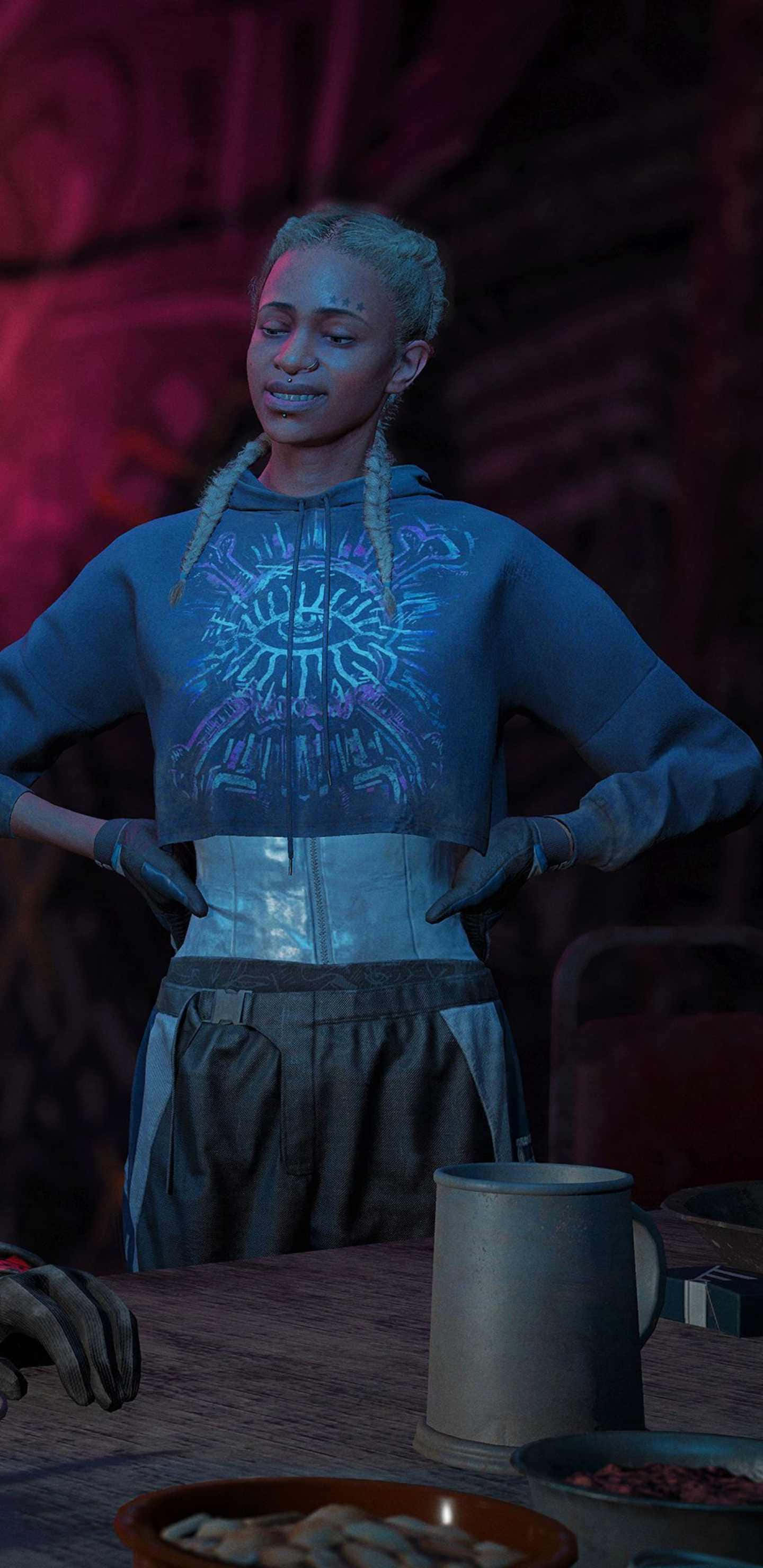 在 Android 上揭開《Far Cry New Dawn》中希望縣的秘密，為生存而戰 壁紙 — 一個穿著發光藍色連帽衫的女人自信地站在一個光線昏暗、帶紅色的洞穴般環境中，附近有一張質樸的桌子。