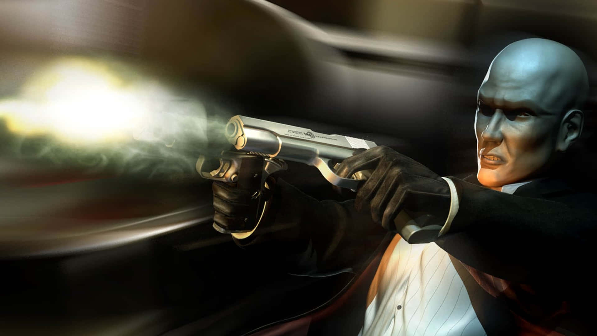 「在 Hitman 2 中鎖定目標」 壁紙 — 一名光頭殺手身穿西裝，在模糊的黑暗背景下，專注地發射冒煙的手槍。