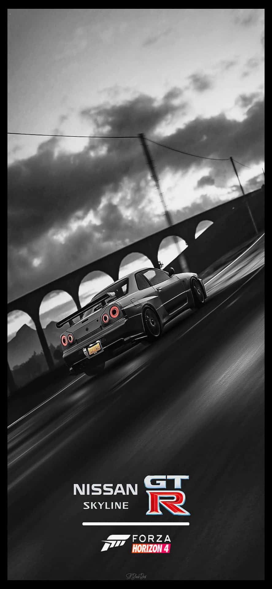 日產GT-R在黃昏時分在石橋下飛馳。