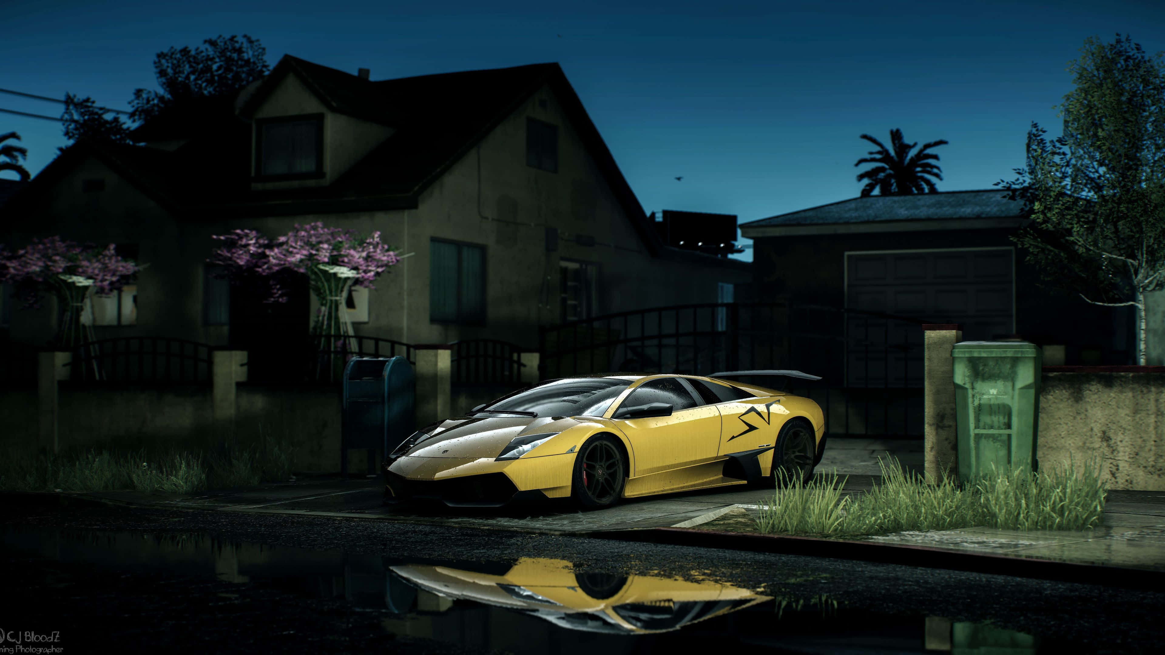 在《Need for Speed Payback》中體驗極速與狂野 壁紙 — 一輛鮮黃色的林寶堅尼跑車在暮色中閃耀，停在潮濕的街道上，旁邊是郊區房屋和盛開的樹木。