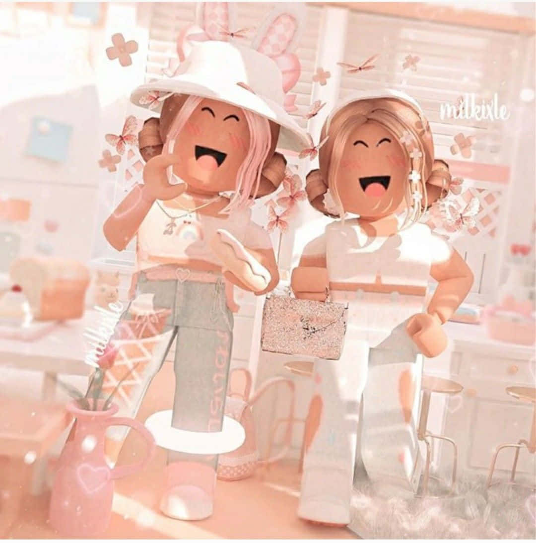 在Roblox虛擬世界中結為終生好友！ 壁紙 — 兩個快樂的 Roblox 角色在粉彩粉紅色的房間裡笑著，手持零食和閃亮手袋。