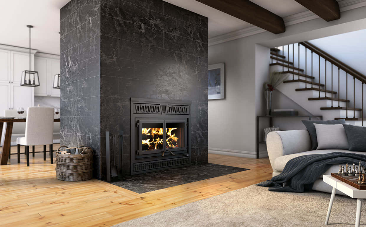 舒適的現代客廳，配有壁爐和樓梯。