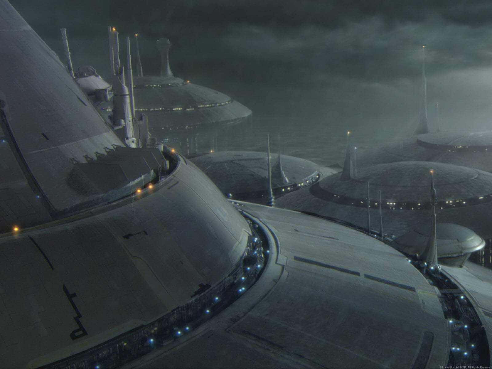 Kamino 桌布 壁紙 — 在暴風雨夜空下，發光燈光點綴的圓頂結構未來城市景觀。