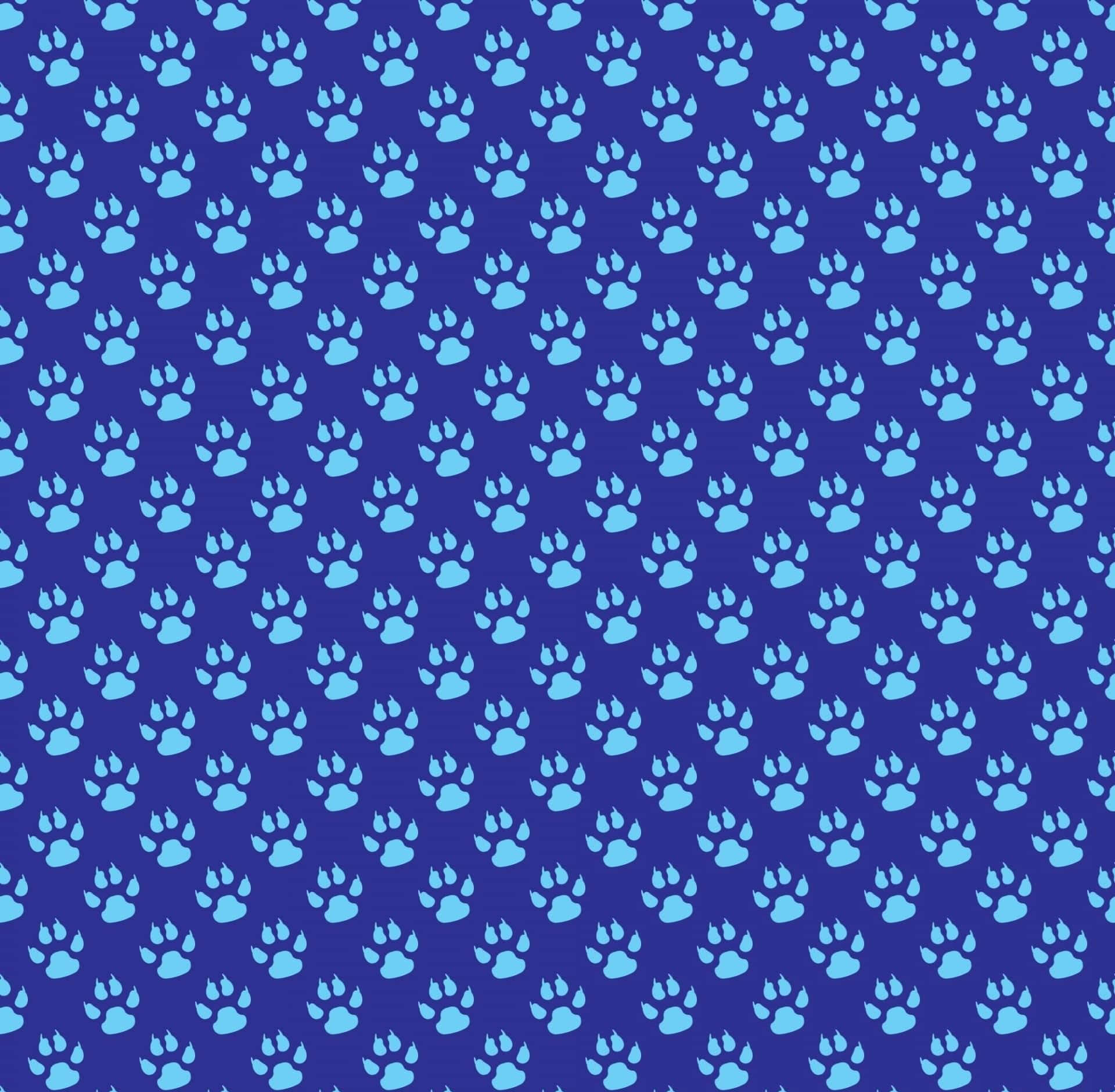 Print 桌布 壁紙 — 在深藍色背景上重複的淺藍色腳印圖案。