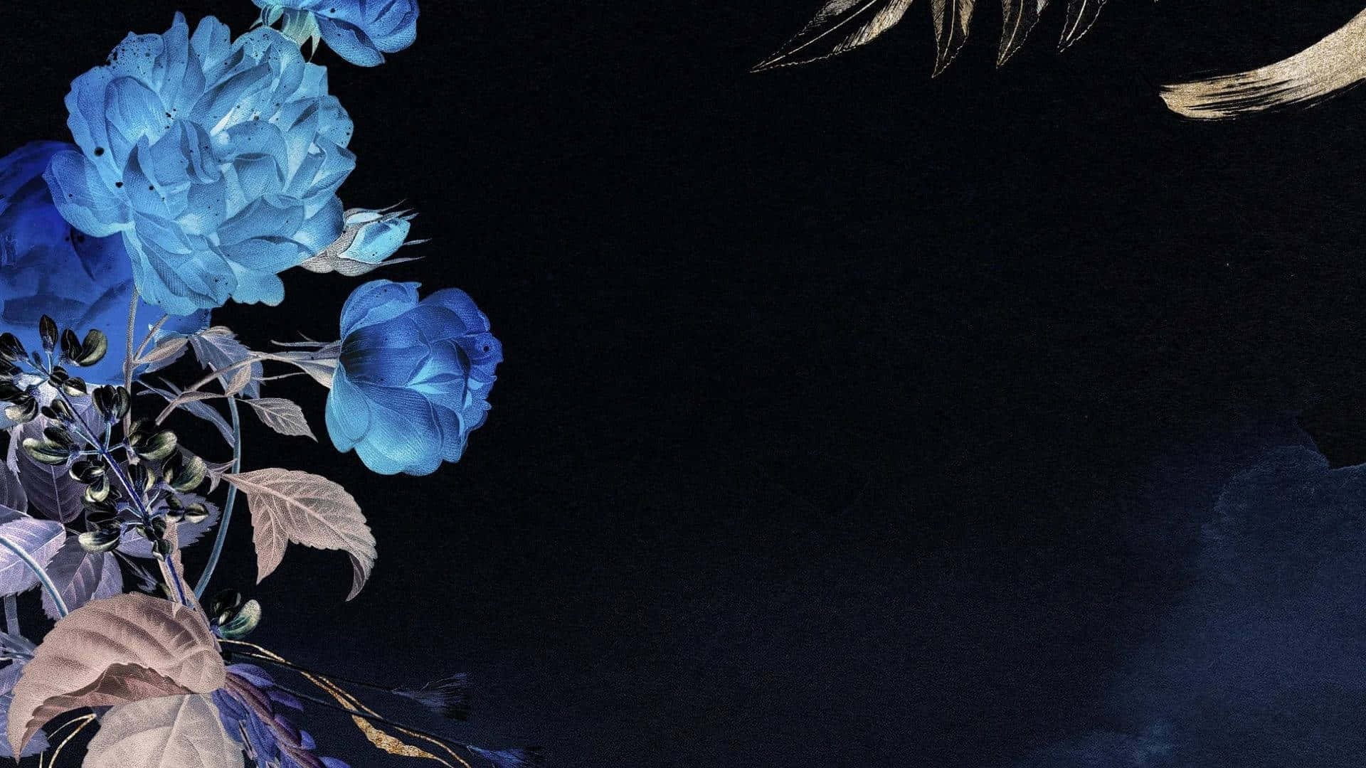 在美學風景中盛開的美麗暗色花朵 壁紙 — 鮮豔的藍色牡丹和精緻的葉子在深黑色背景上綻放，帶有金色點綴。