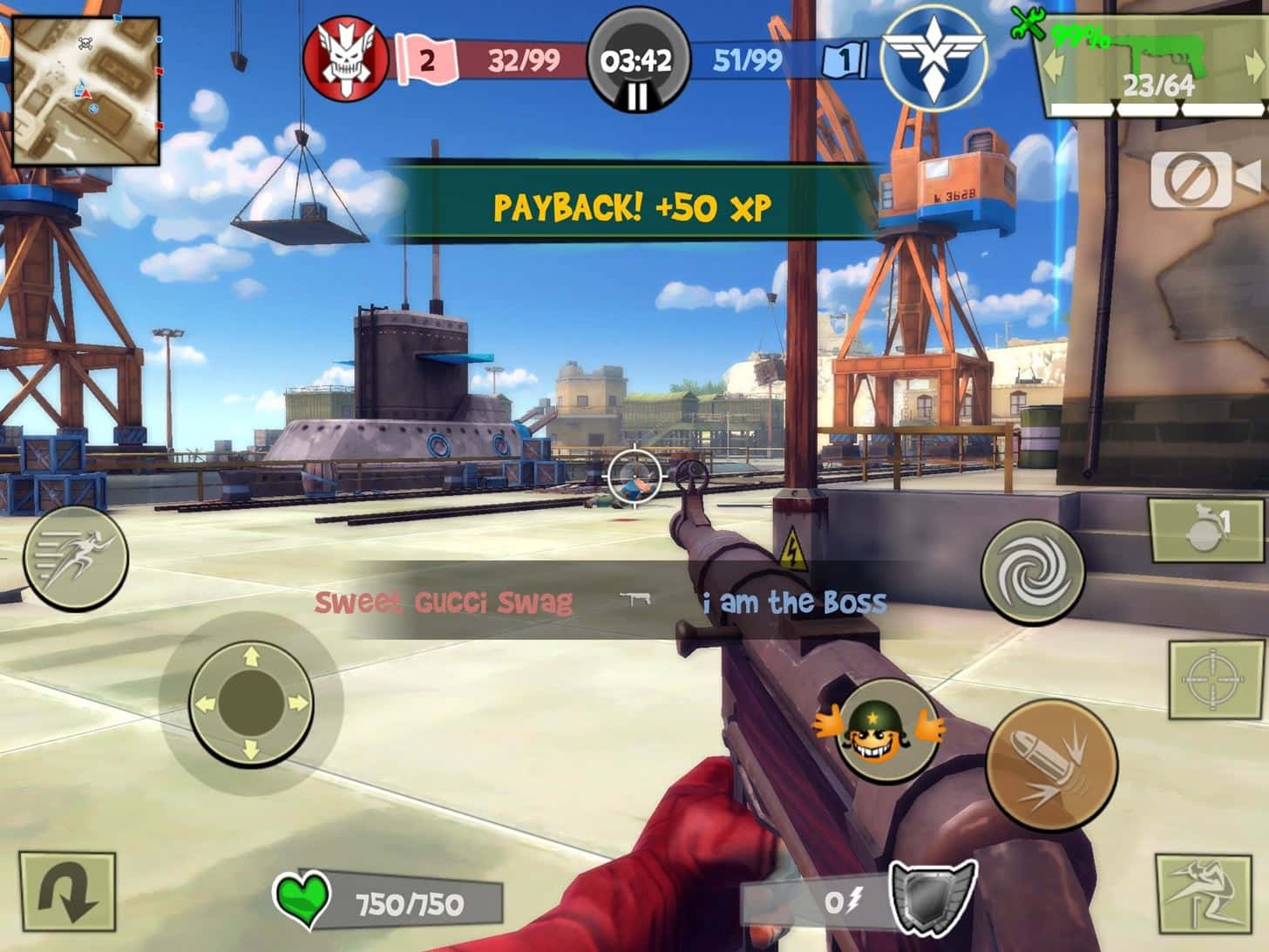 First-person Shooter Games 桌布 壁紙 — 在陽光明媚的工業港口中，有起重機和潛艇的第一人稱射擊遊戲玩法。