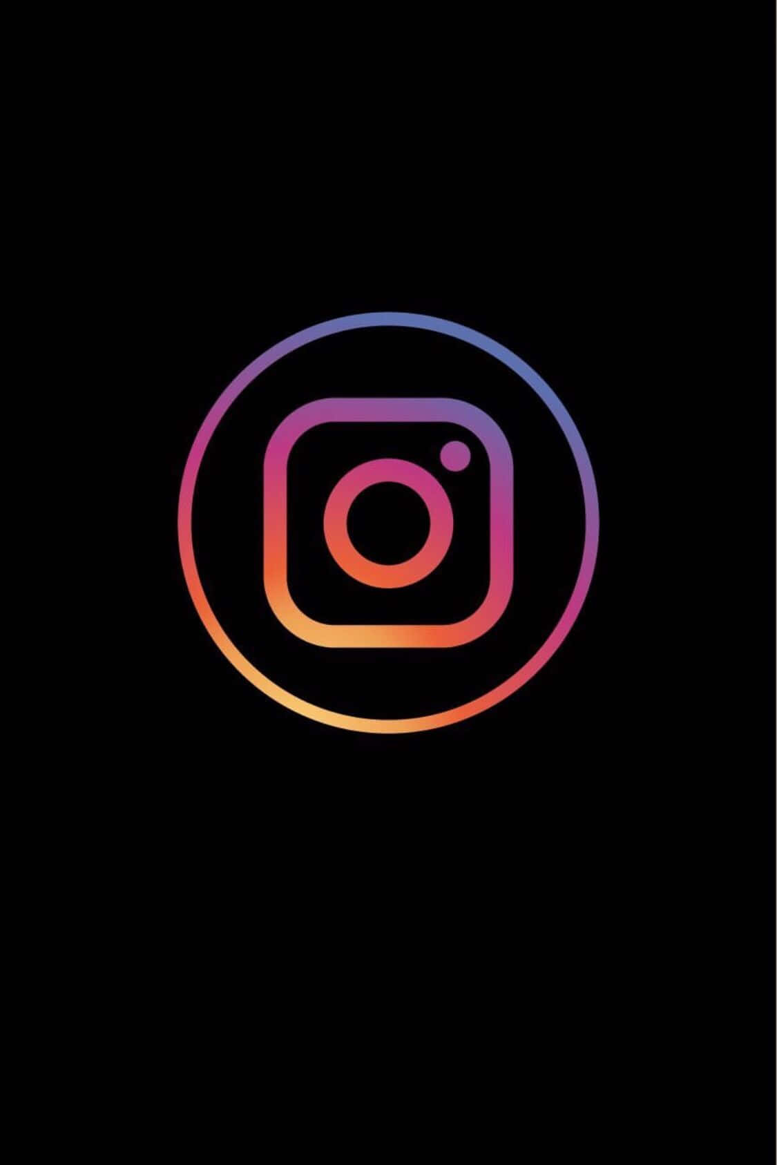 Instagram應用程式標誌，在黑色背景上帶有彩色漸變