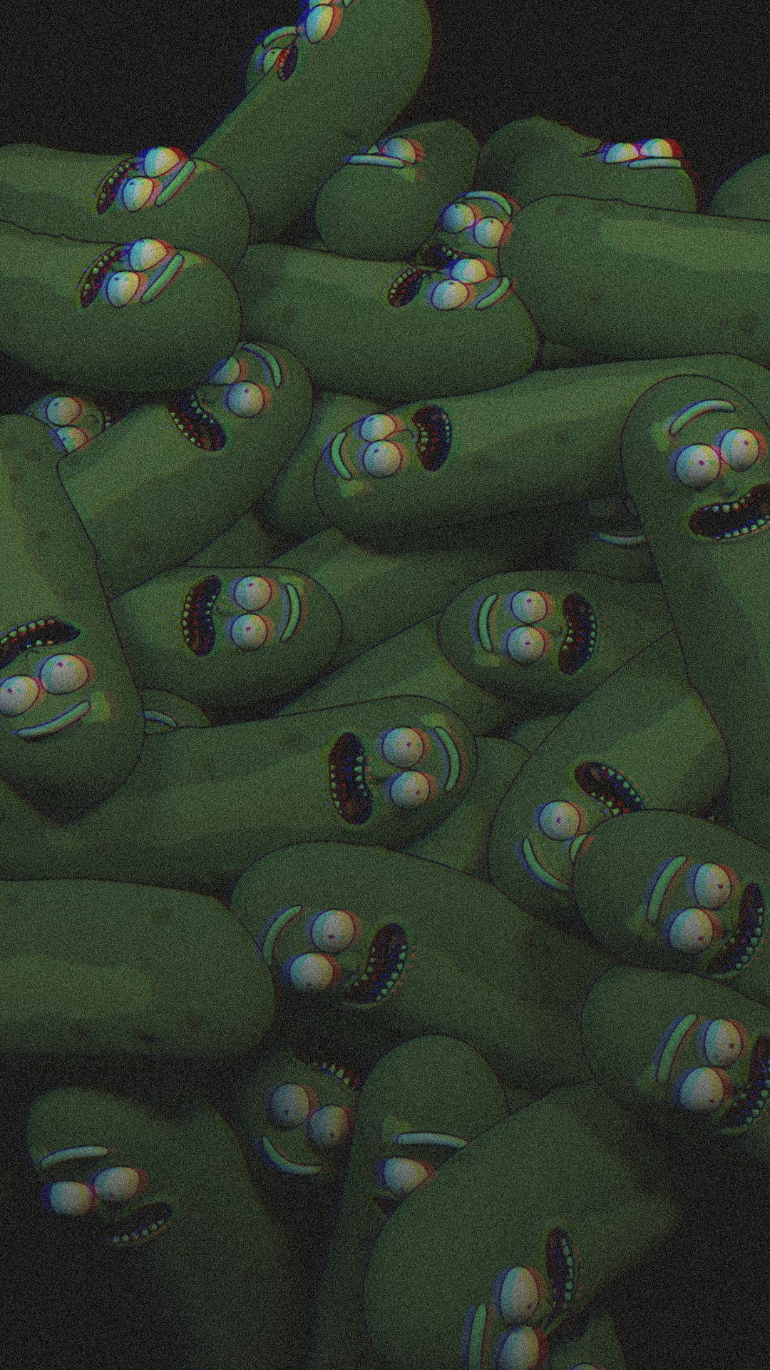 堆疊的Pickle Rick 壁紙 — 一堆密集的綠色醃黃瓜角色，有大眼睛和露齒笑容，在黑暗環境中。