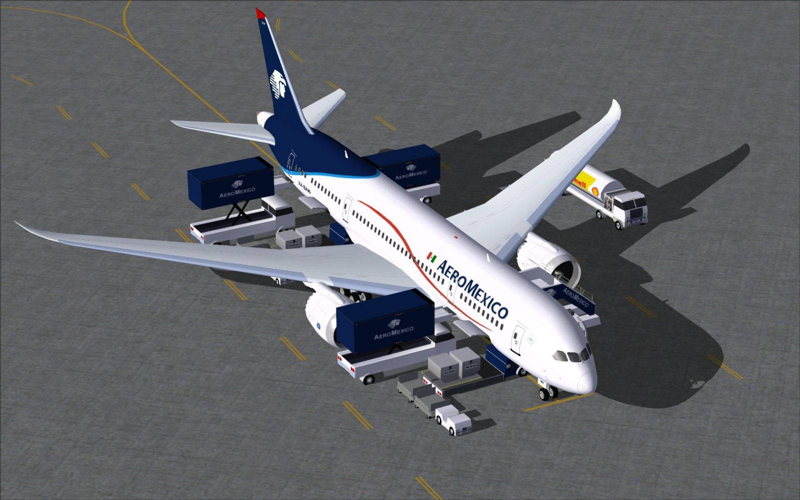Aeromexico 飛機在機場閘口，有貨運和加油車。