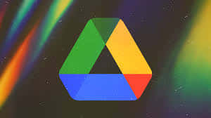 Google Drive 標誌在太空中發出彩虹光束