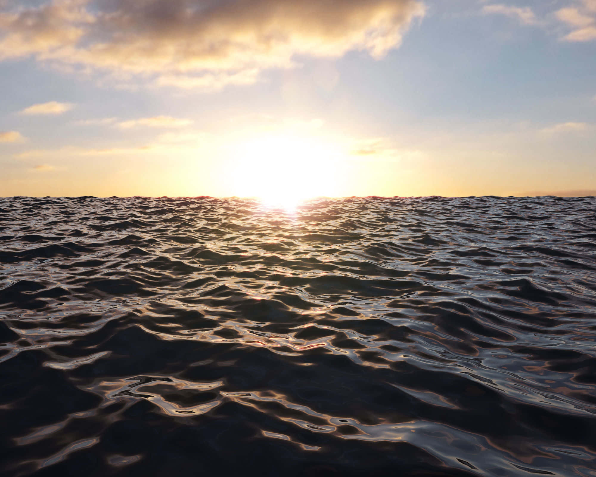 3d Ocean 桌布 壁紙 — 夕陽在柔軟的雲層下溫暖地照耀著漣漪起伏的海浪。