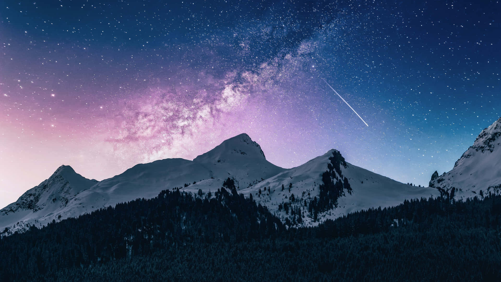雪覆蓋的山脈在星空下，有銀河和流星。