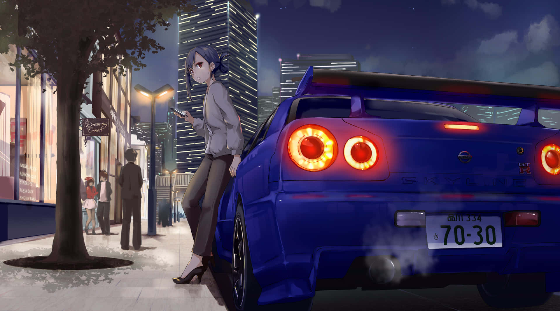 女子在夜晚城市街道上靠在藍色跑車上，帶有發光的燈光。 — 動漫車 壁紙