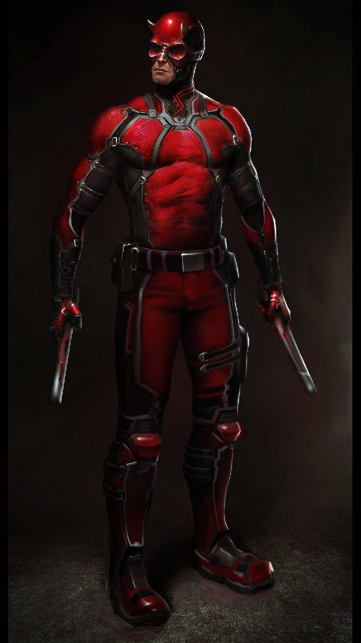 Daredevil 超級英雄身穿紅黑套裝，在黑暗的攝影棚中手持兩把刀。