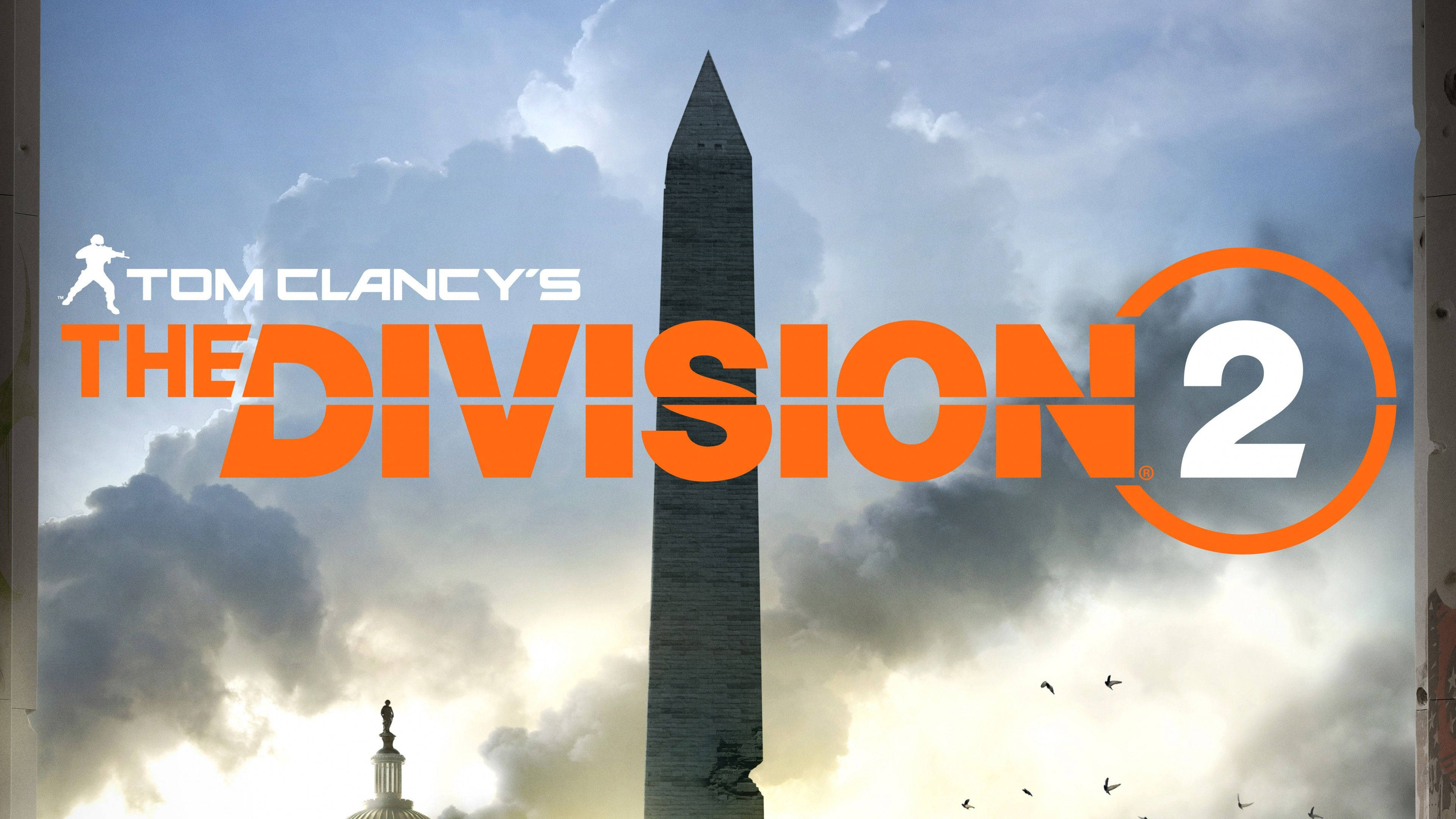 Join The Division 2 and protect Washington D.C. 壁紙 — 大膽橙色的《The Division 2》遊戲標誌覆蓋在華盛頓紀念碑和國會大廈圓頂後方的戲劇性天空上。