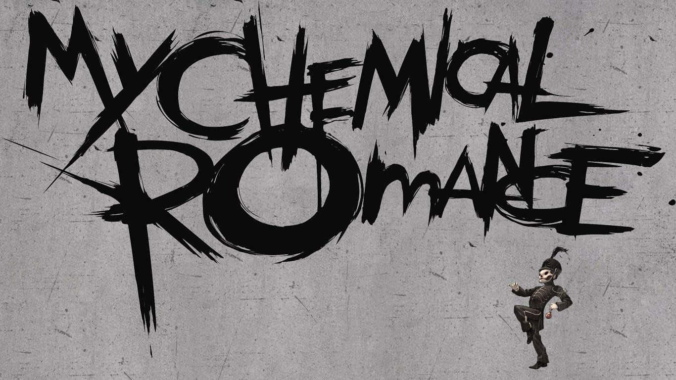 my chemical romance 桌布 壁紙 — 大膽的黑色塗鴉風格文字在紋理灰色牆壁上拼出「My Chemical Romance」，下方有一個小骷髏人物在跳舞。