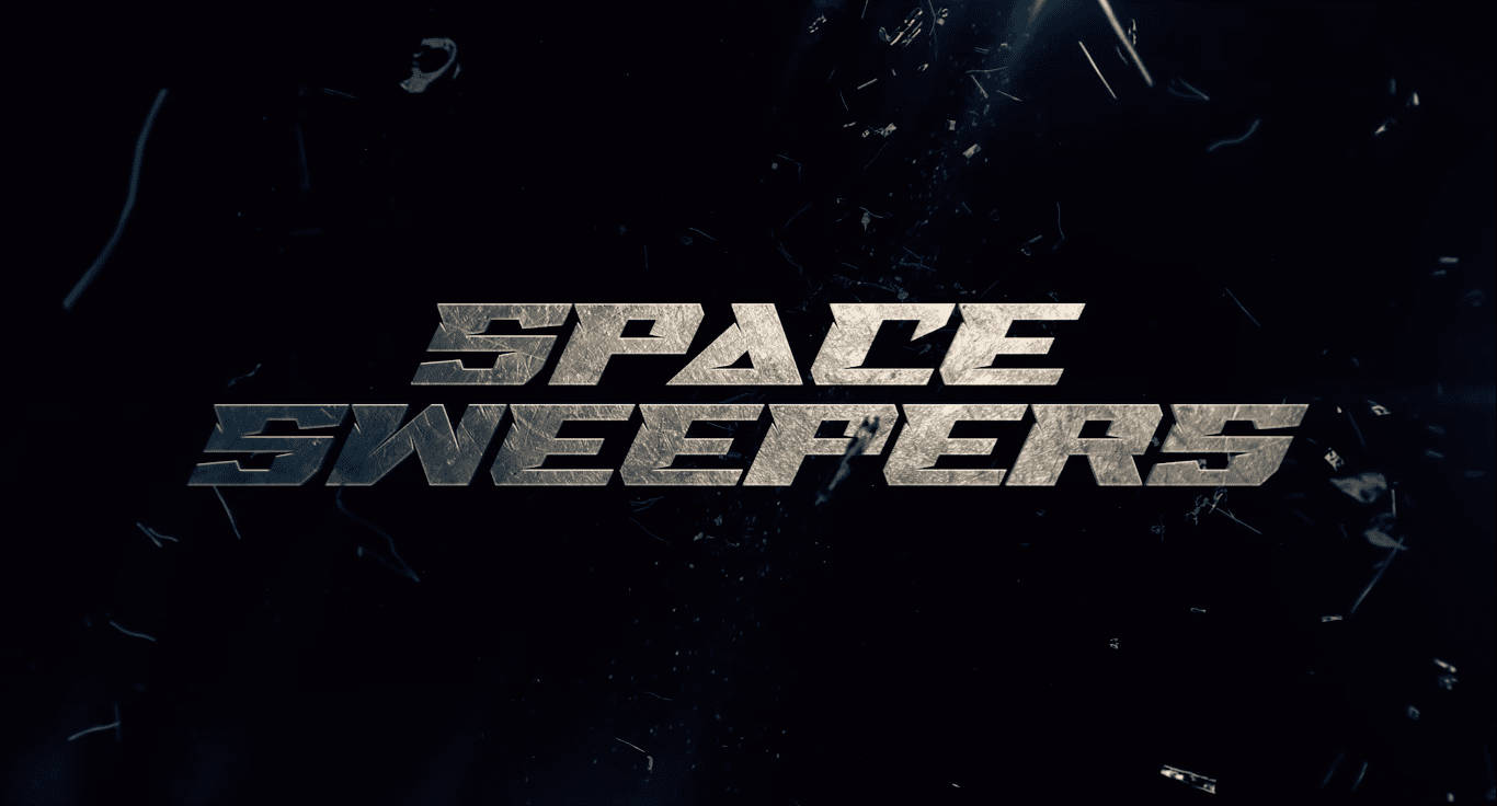 太空清道夫標誌 壁紙 — 粗體金屬文字在黑暗宇宙背景下顯示 space sweepers，周圍漂浮著碎片和發光粒子。