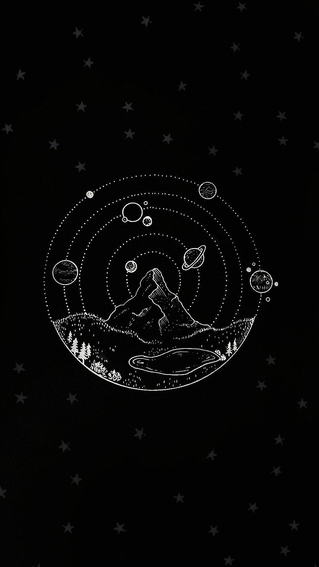 一個被繞行行星和星星環繞的山湖，以白色線條藝術繪製在黑色上。