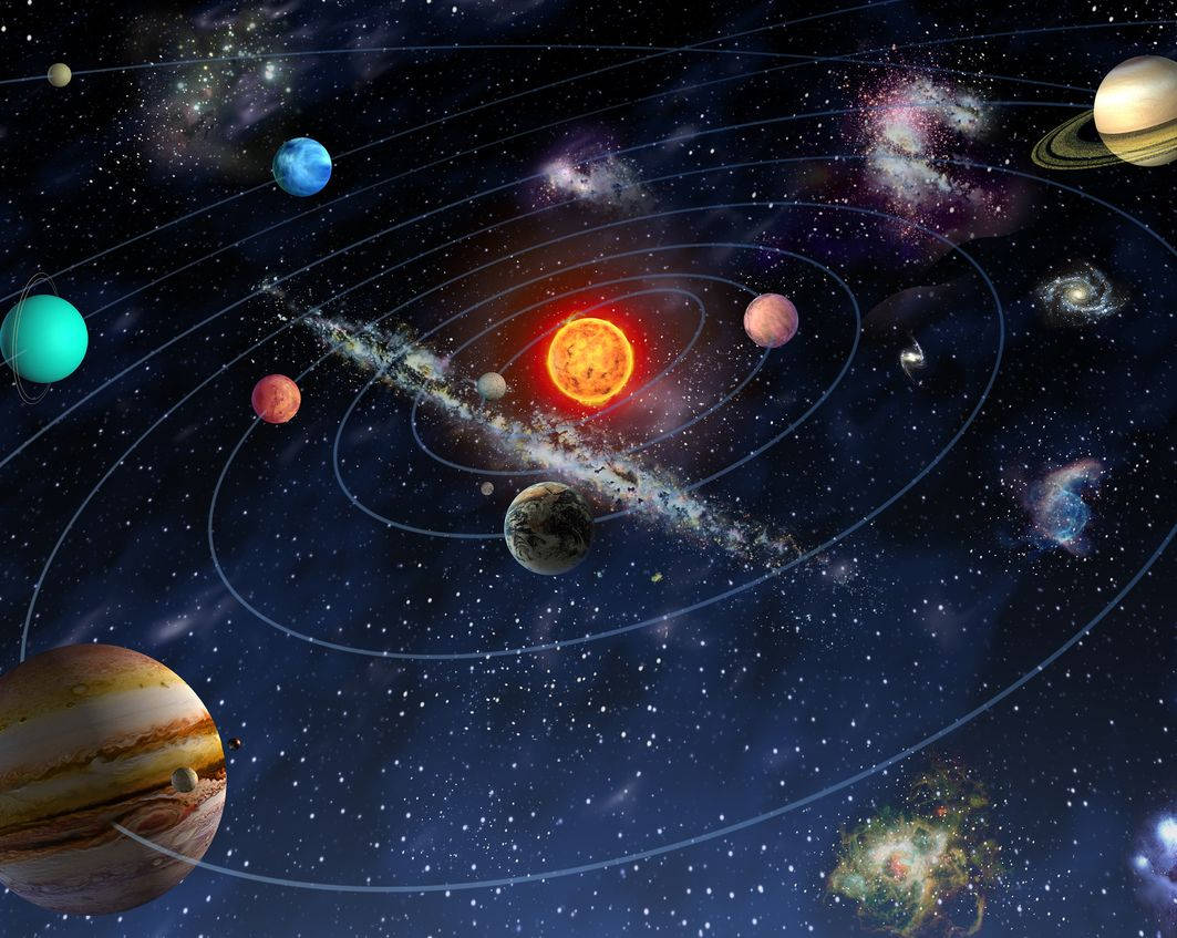 行星在色彩繽紛的宇宙場景中圍繞太陽運行，背景有星系和星雲。