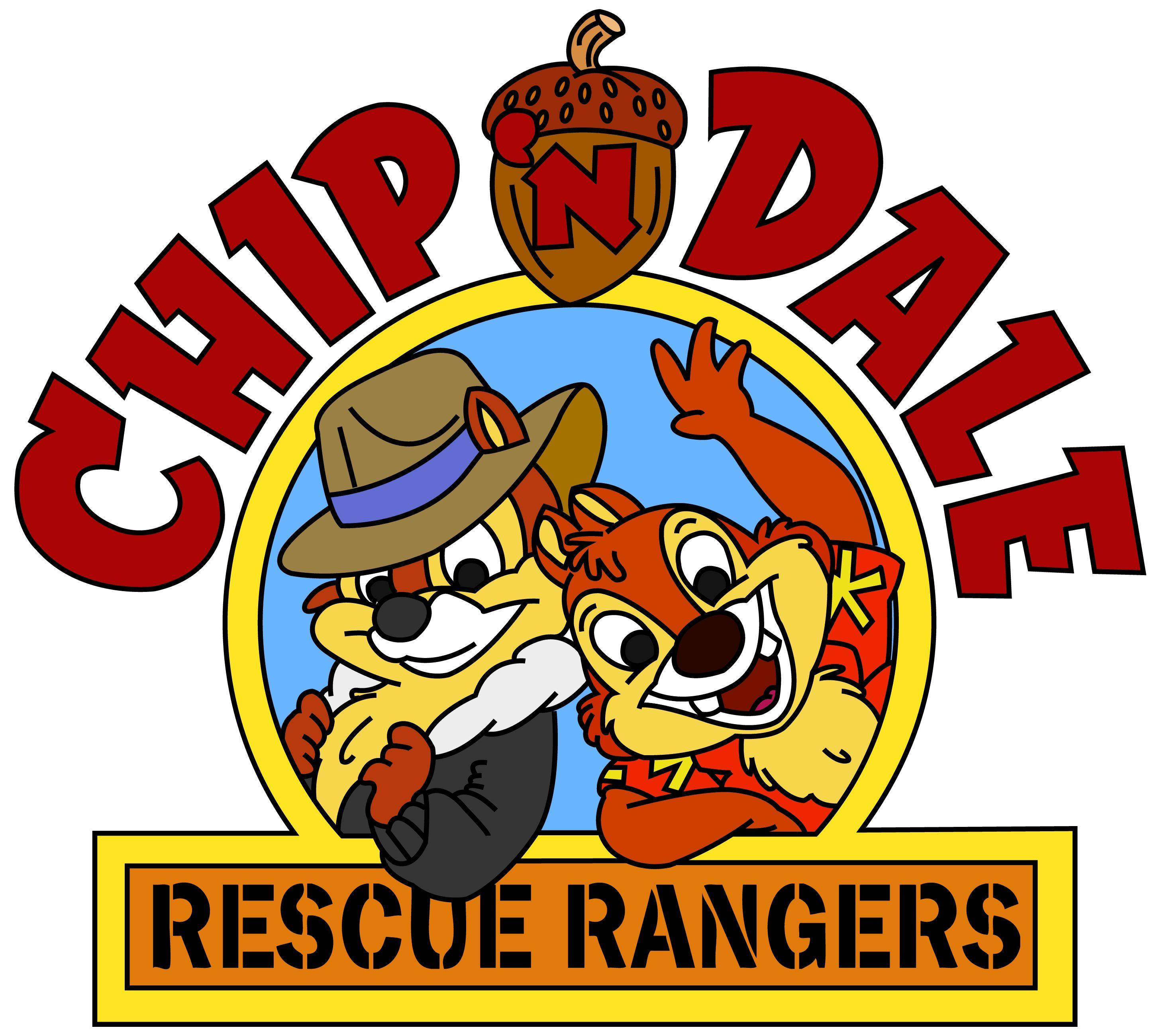 奇奇與蒂蒂救援隊 壁紙 — Chip 和 Dale 在一個歡快的標誌中，帶有橡子標誌和「Rescue Rangers」文字。