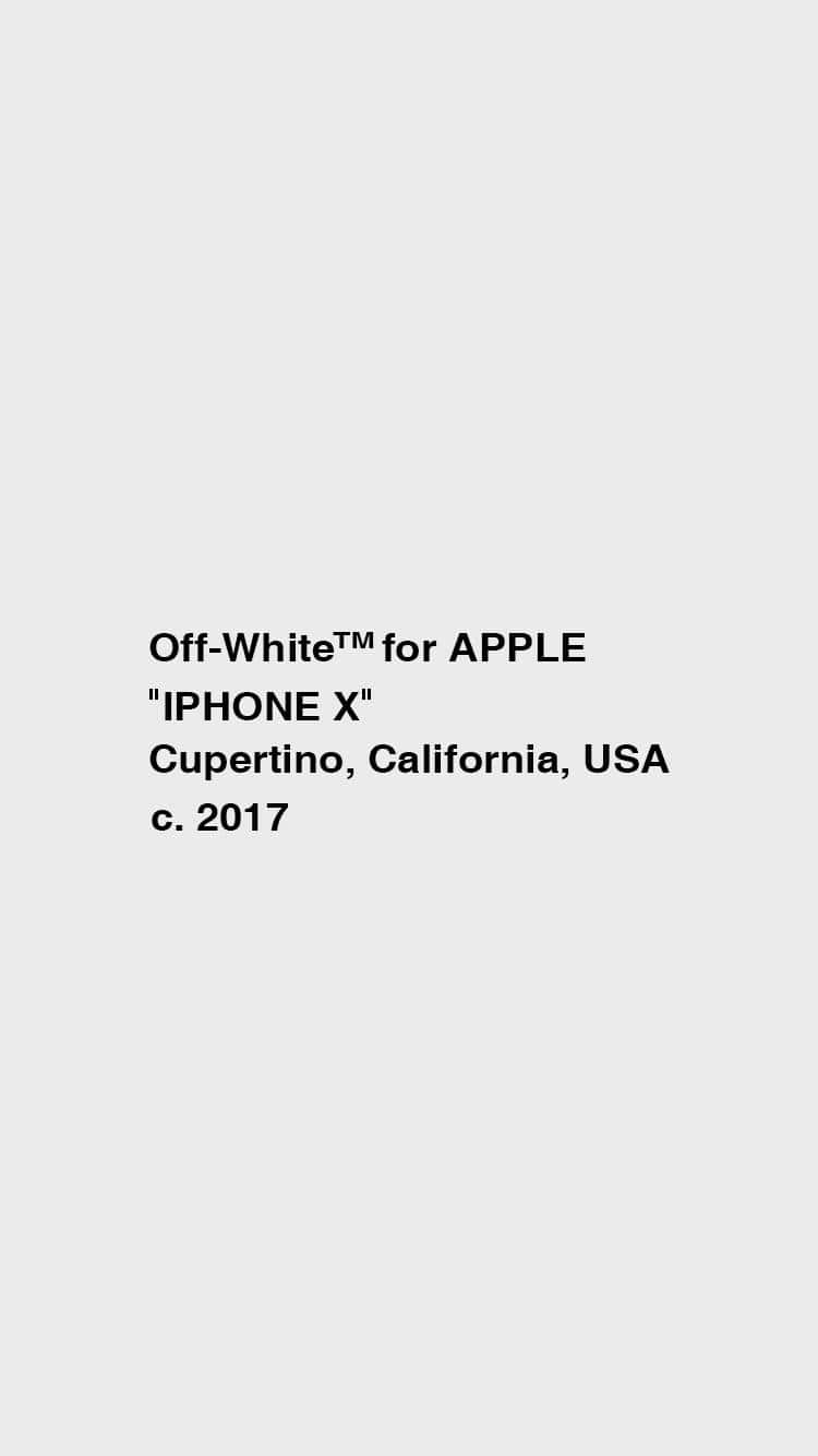 奢華亮面 - 米白色桌面 壁紙 — 淺灰色背景上的極簡文字圖形，宣布 Off-White 與 Apple 在 2017 年於庫比蒂諾為 iPhone X 的合作。