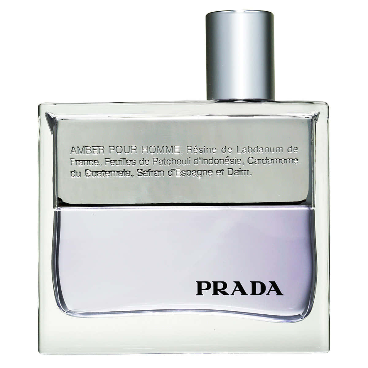 奢華普拉達手袋於生動窗櫥展示 壁紙 — 一個時尚的Prada Amber Pour Homme香水瓶，銀色瓶蓋，薰衣草色液體，白色背景。
