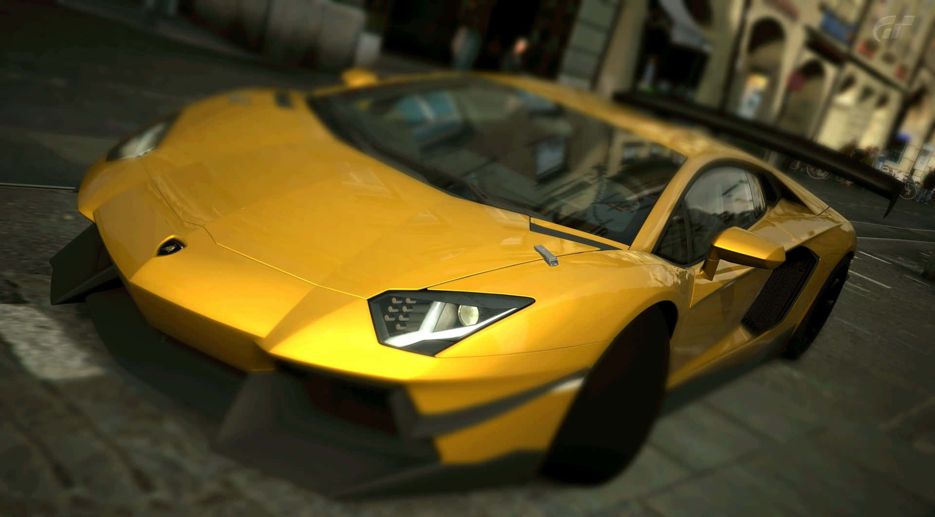 黃色林寶堅尼Aventador在夜間潮濕的城市街道上
