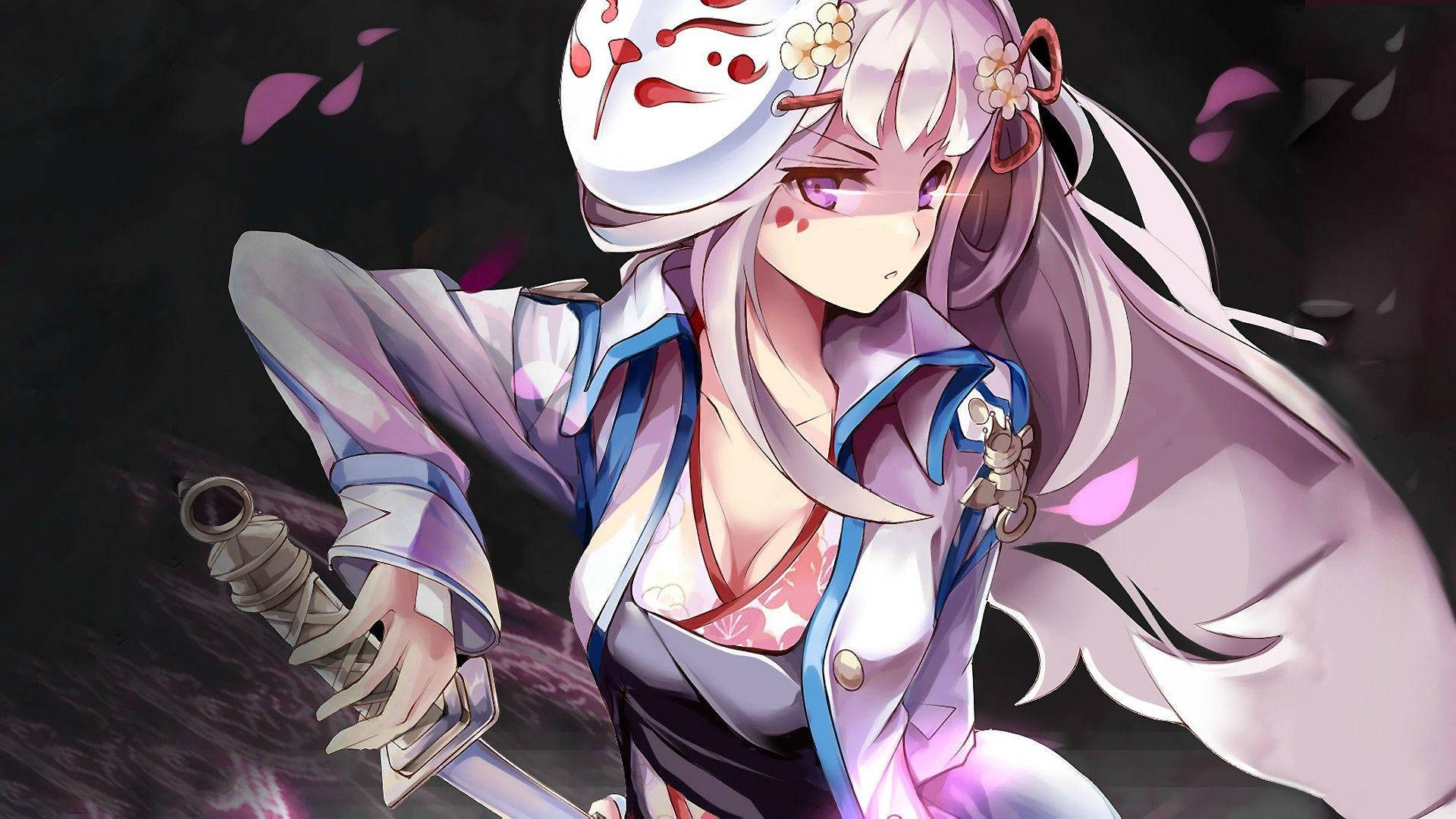 女劍士誘惑風 壁紙 — 一個蒼白的動漫女孩，長長銀髮，戴著白色面具，在黑暗背景中手持劍，周圍有漂浮的粉紅色花瓣。