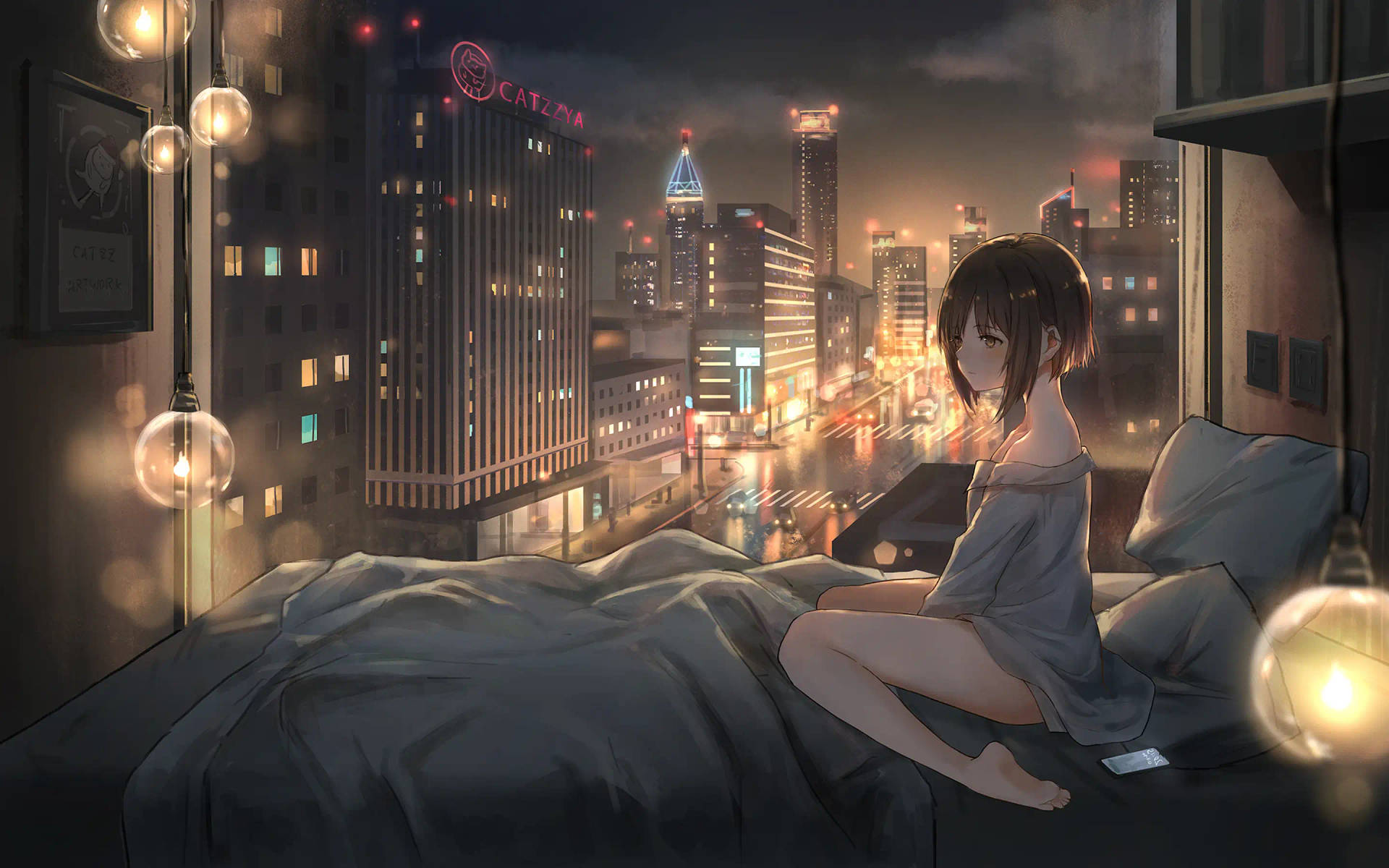 動漫女孩坐在床上，晚上看著窗外雨濕的城市。