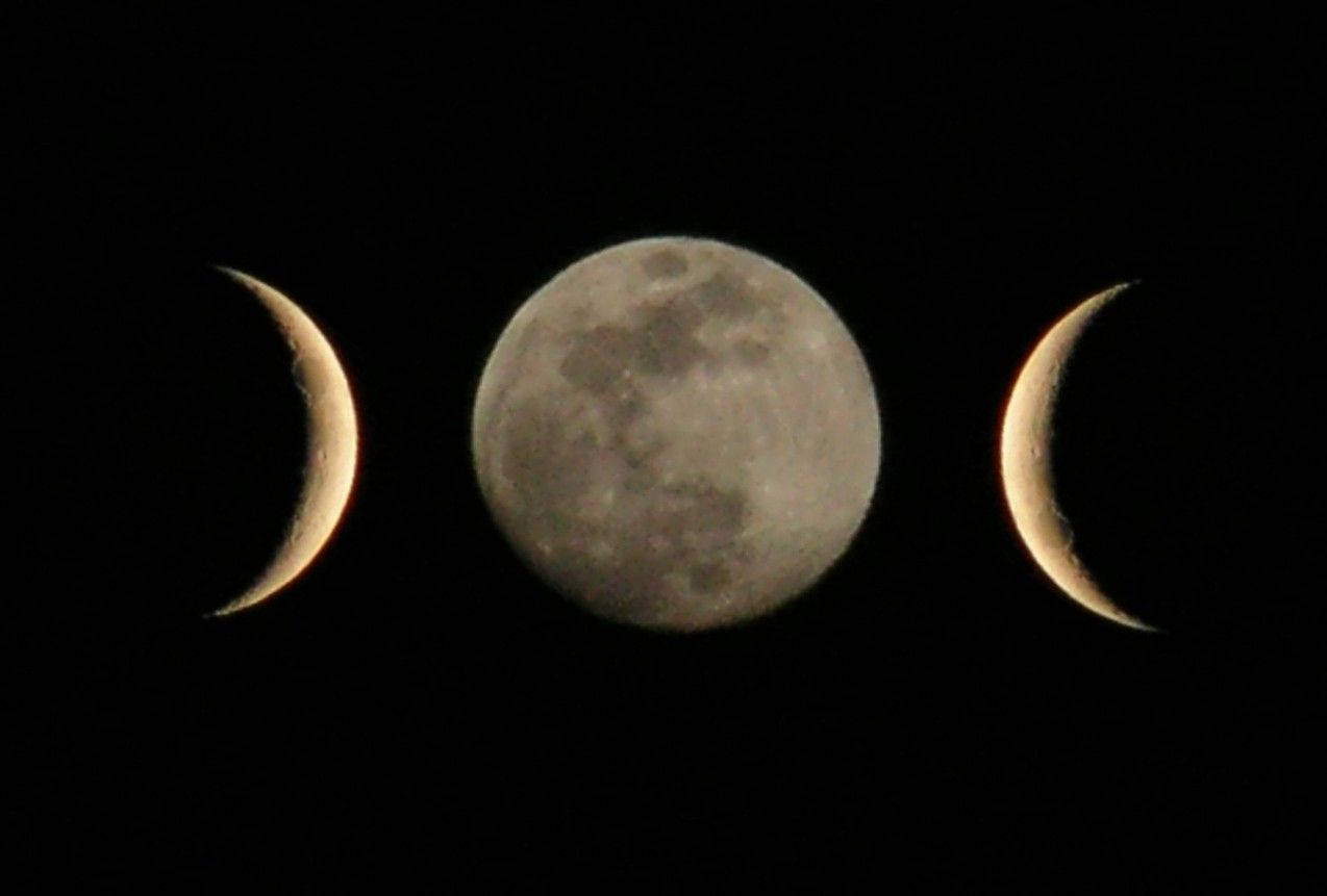 三個不同階段的月亮在夜空中發光 — 威卡巫師 壁紙