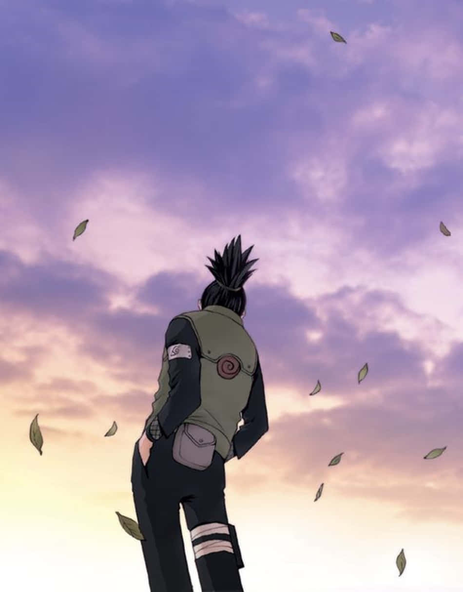 刺蝟頭動漫忍者站在紫色夕陽天空下，落葉飄舞。