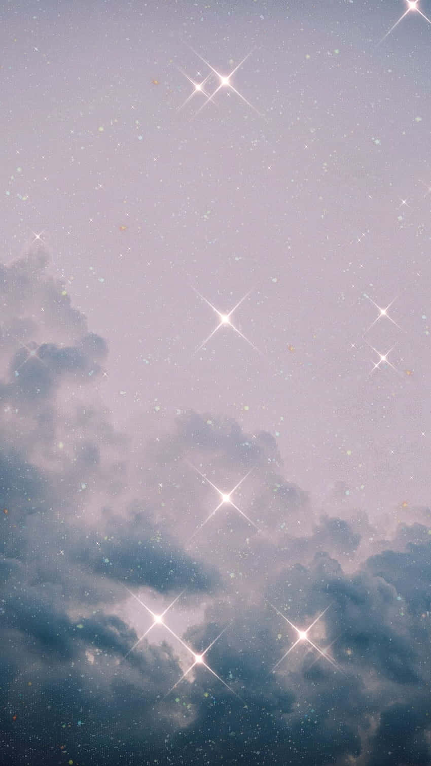 暮色天空，帶有閃爍的星星和柔和的紫色雲朵。