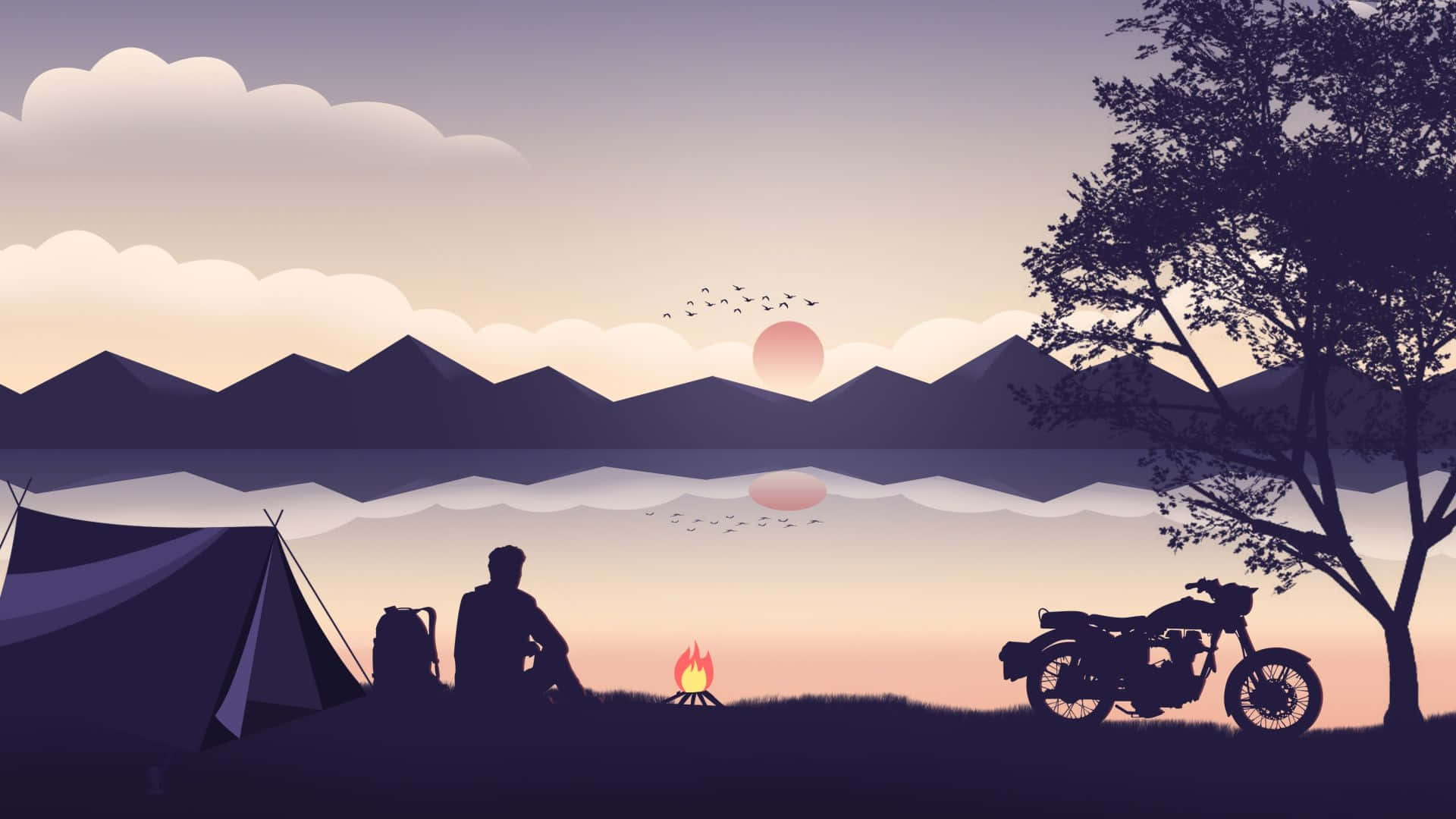  壁紙 — 孤獨旅行者的剪影，在日落時分坐在山間湖邊的帳篷和摩托車旁的營火旁。