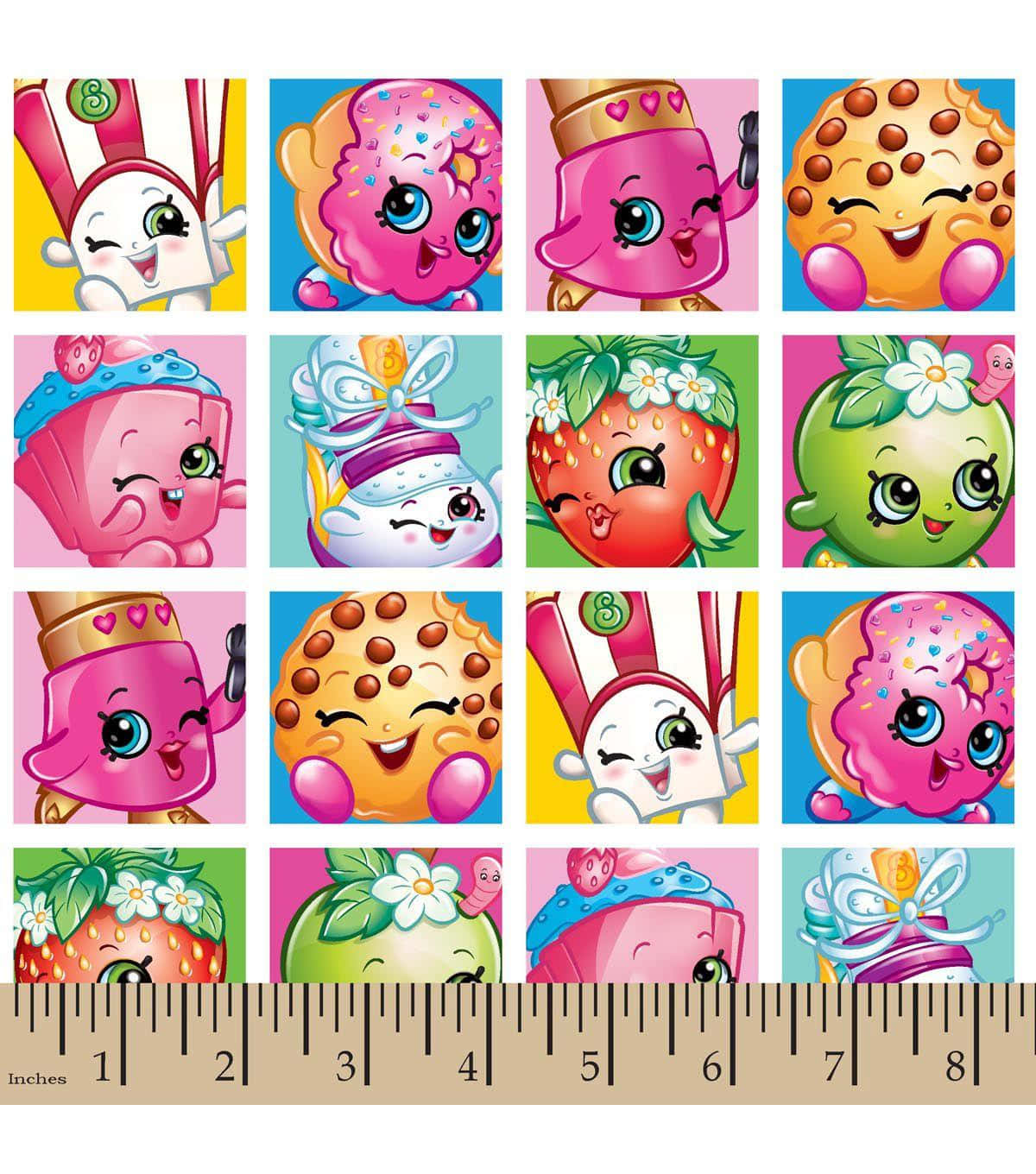 「孩子收集與玩樂 Shopkins！」 壁紙 — 一個由開心嘅Shopkins角色組成嘅網格，例如冬甩、士多啤梨同杯子蛋糕，每個都有大眼睛同笑容，背景係鮮艷嘅顏色。