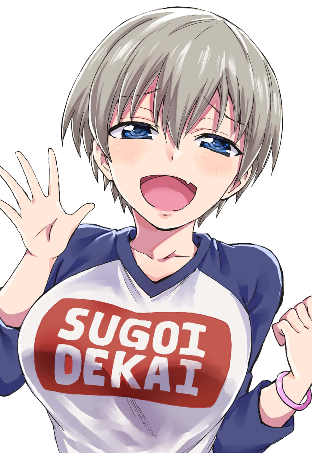 灰色頭髮和藍色眼睛的動漫女孩，穿著「Sugoi Dekai」襯衫，開心地揮手。