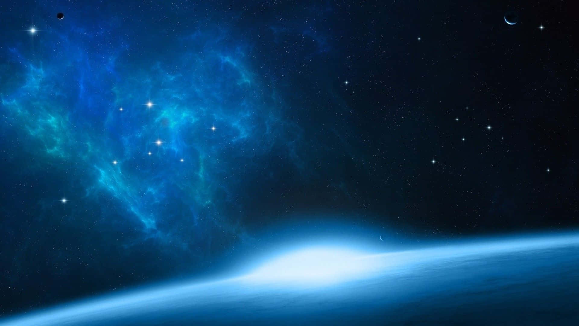 藍色星雲和星星，位於行星地平線之上，伴有新月。