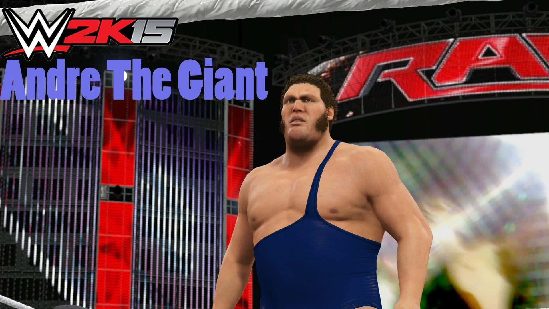 WWE摔角手Andre The Giant身穿藍色緊身衣，在電子遊戲場館內。