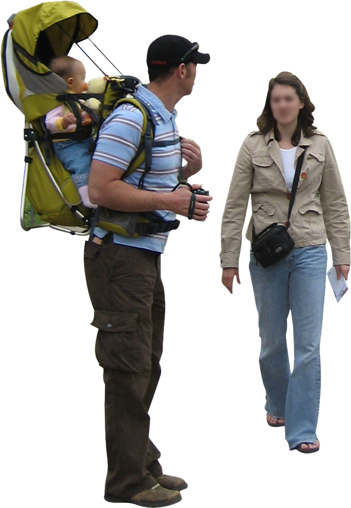 家庭徒步冒險 壁紙 — 男人用綠色背包背著嬰兒，女人走在他旁邊，兩人的臉部模糊，背景為黑色。