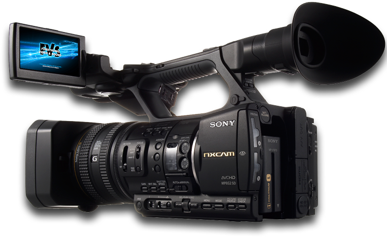 專業索尼攝影機 壁紙 — 專業黑色Sony NXCAM攝錄機，配備大型鏡頭和翻轉屏幕，在純黑色背景上孤立。