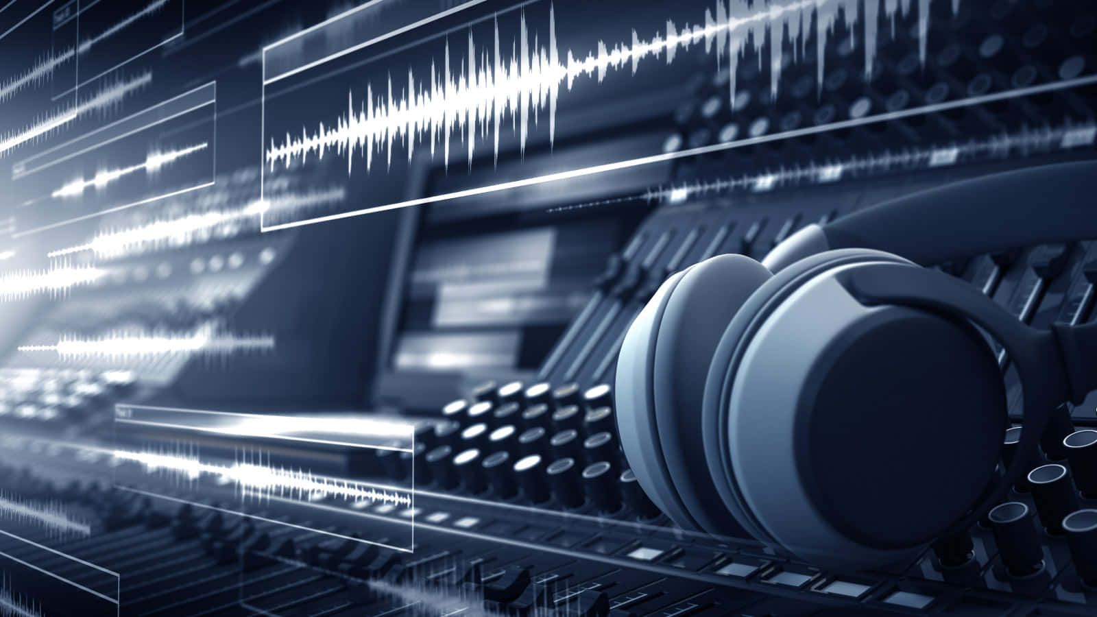 Studio 桌布 壁紙 — 專業音頻混音台，配備耳機和發光的波形顯示器，位於昏暗的錄音室中。