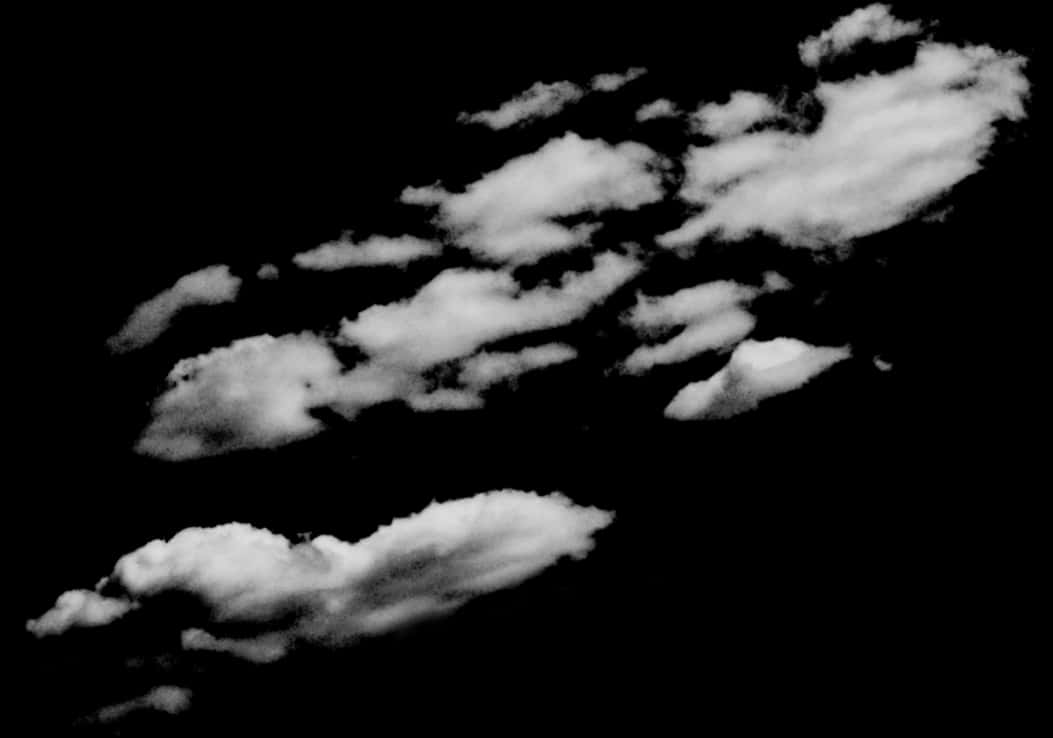 對比雲層暗空 壁紙
