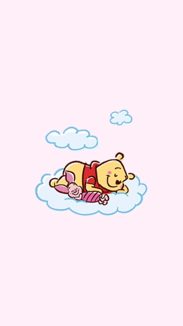 小熊維尼和小豬在粉紅色天空的雲上睡覺。