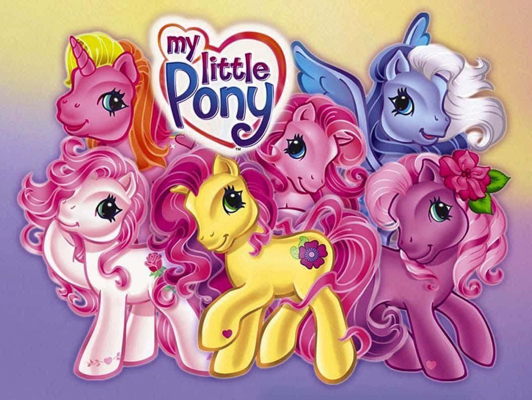 小馬寶莉角色貼紙圖 壁紙 — 一群充滿活力的My Little Pony角色，擁有色彩繽紛的鬃毛和愉快表情，背景為漸變色。