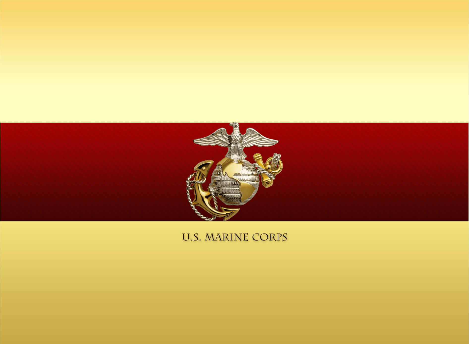 美國海軍陸戰隊徽章置於紅金背景上，附有文字。