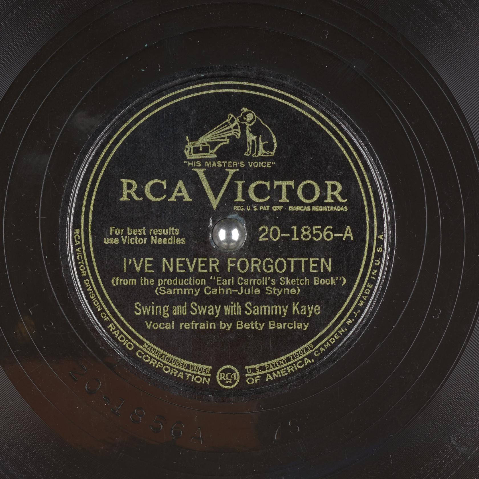 Sammy Kaye的《I've Never Forgotten》復古RCA Victor唱片標籤。