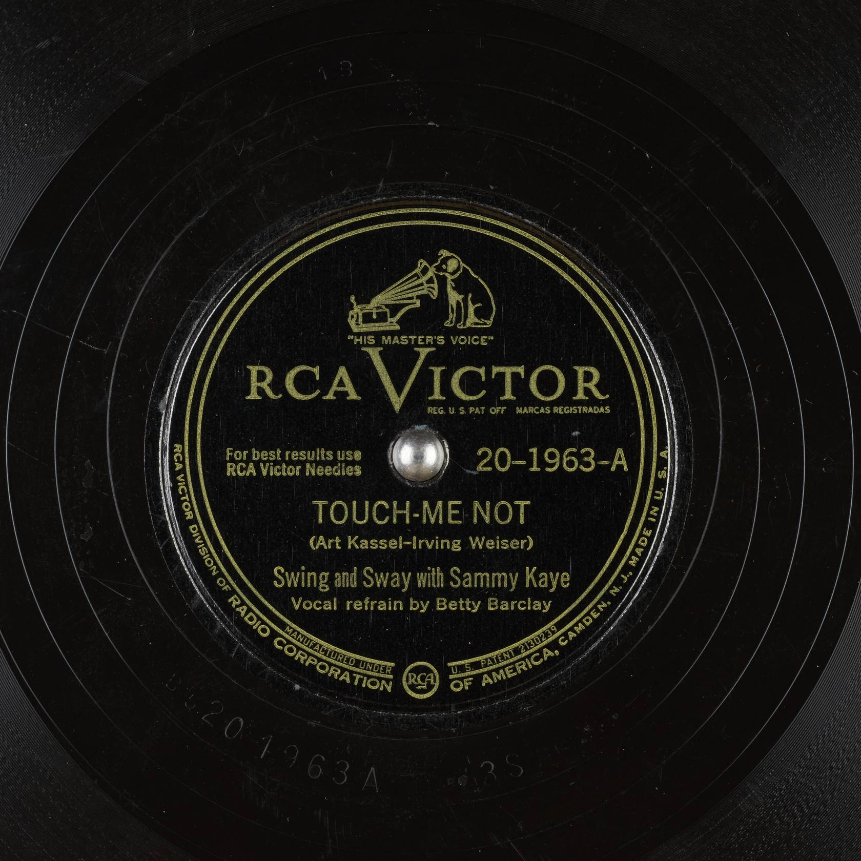 Sammy Kaye 的《Touch Me Not》復古 RCA Victor 唱片標籤。