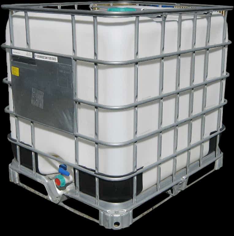 工業 IBC 水桶 壁紙 — 一個大型白色工業用IBC桶，帶有金屬籠和彩色蓋子，孤立地立在黑色背景前。