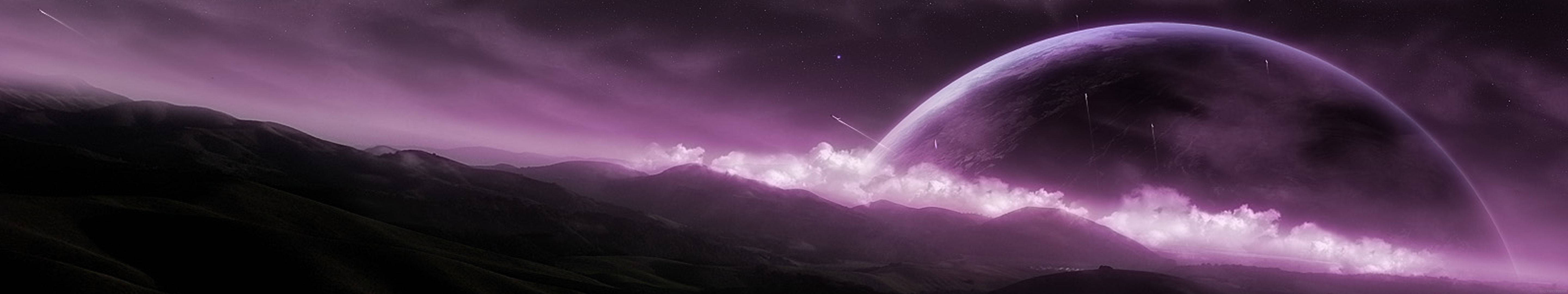 黃昏時發光行星下的紫色外星山丘